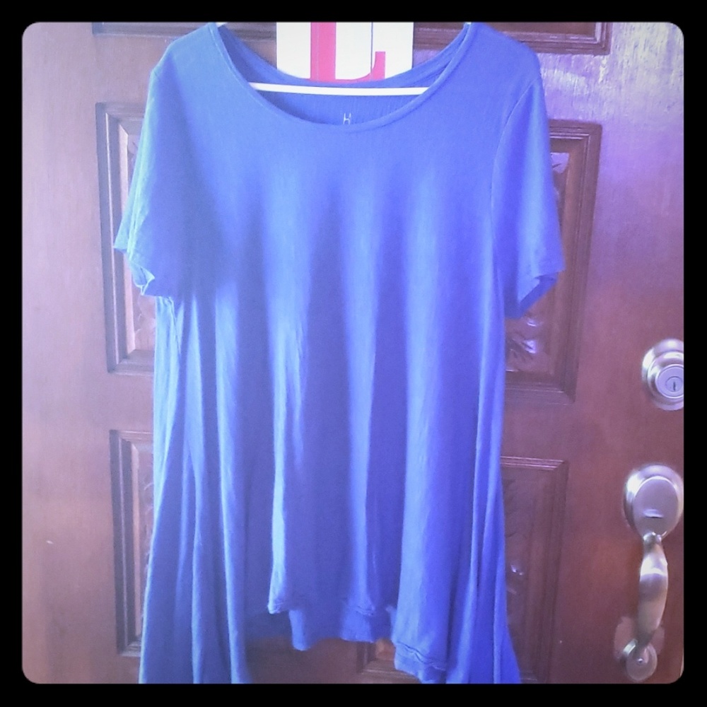 Blouse with wide bottom